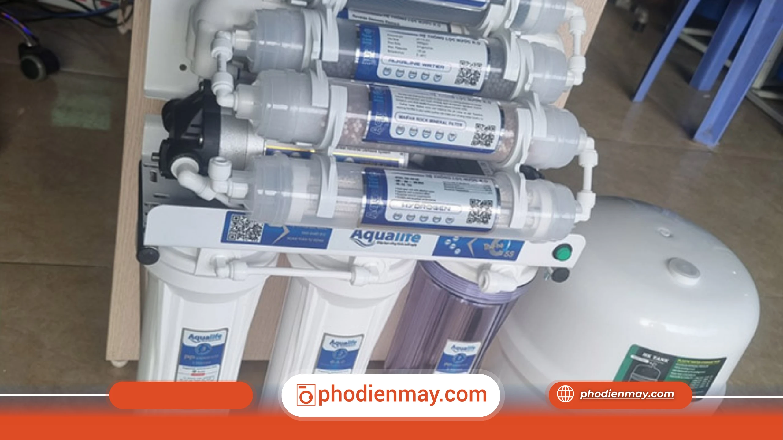 Máy lọc nước có xử lý được nước cứng và cặn canxi không?