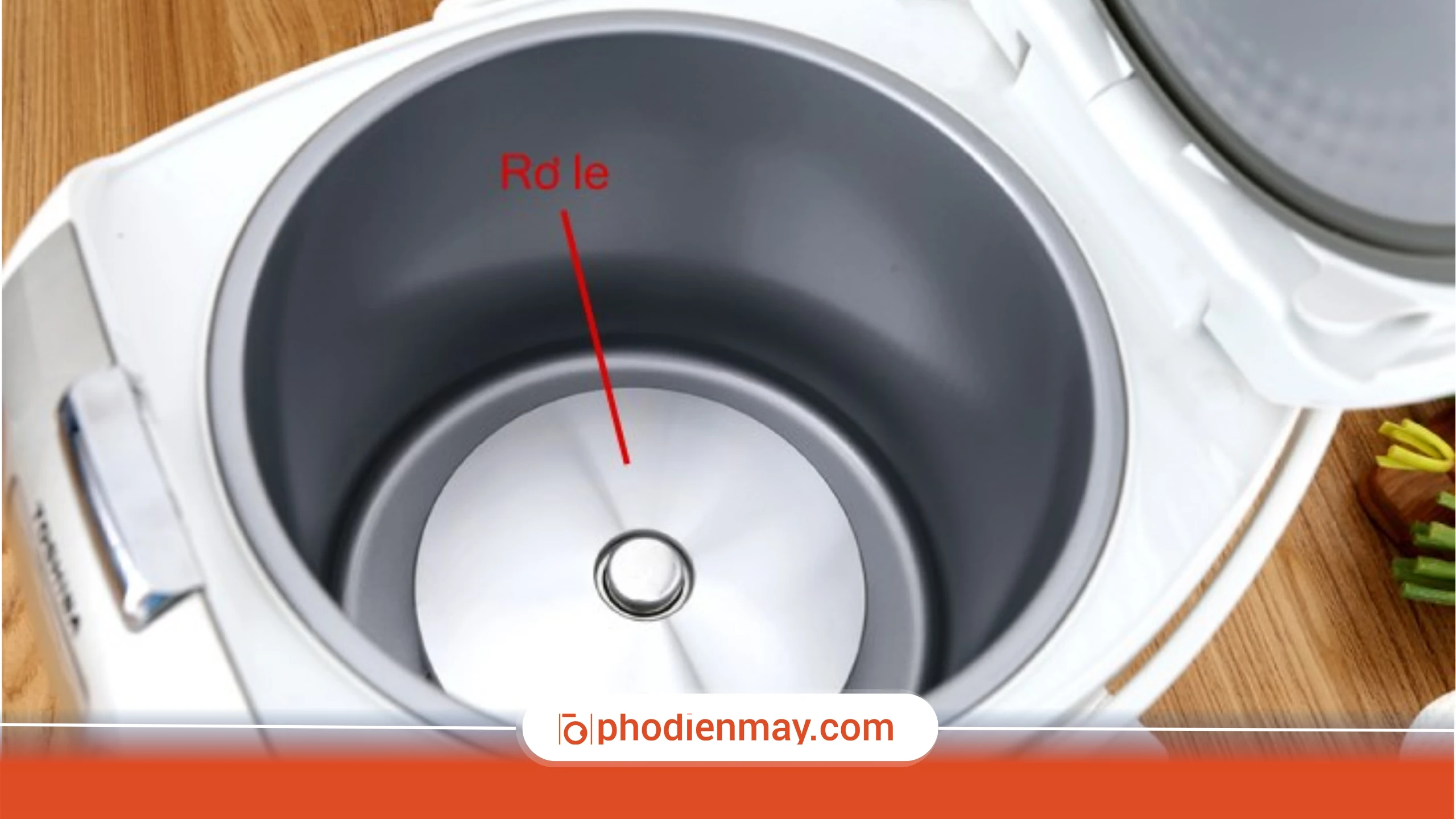 Nồi cơm điện bị trào nước: nguyên nhân và cách khắc phục