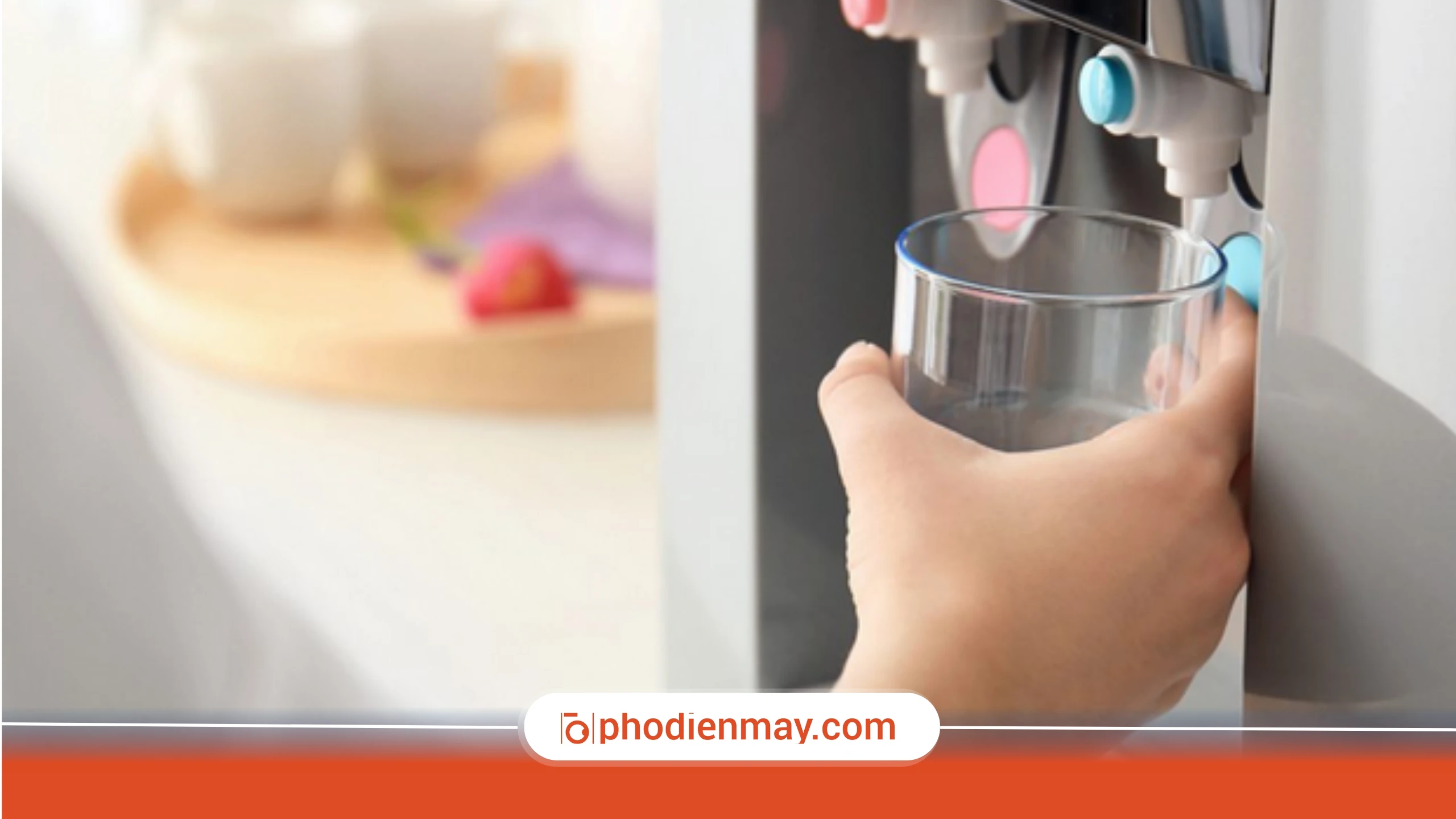 Có nên uống nước trực tiếp từ máy lọc nước?