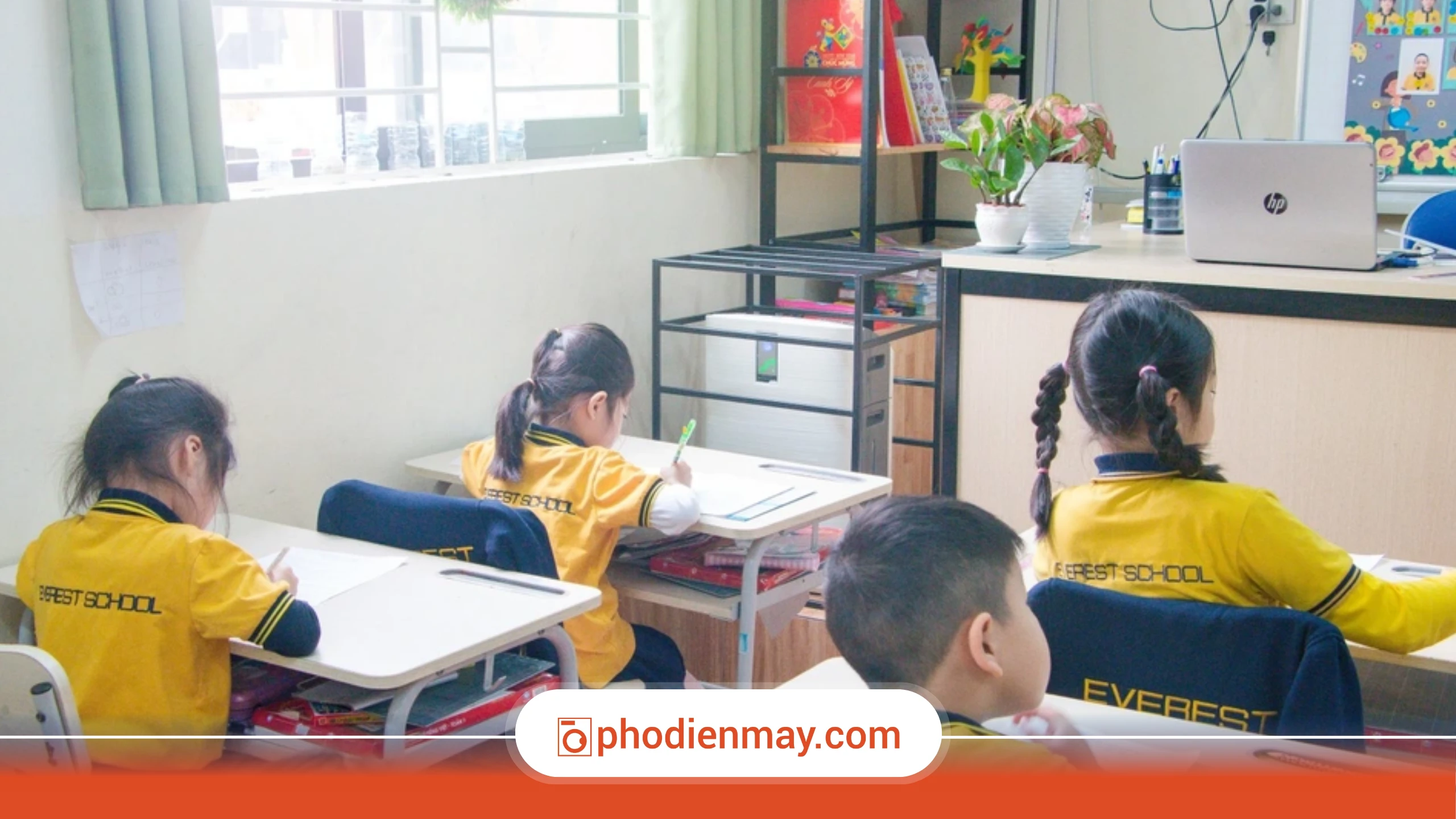 máy lọc không khí, máy lọc không khí trường học, lợi ích máy lọc không khí, Phố Điện Máy
