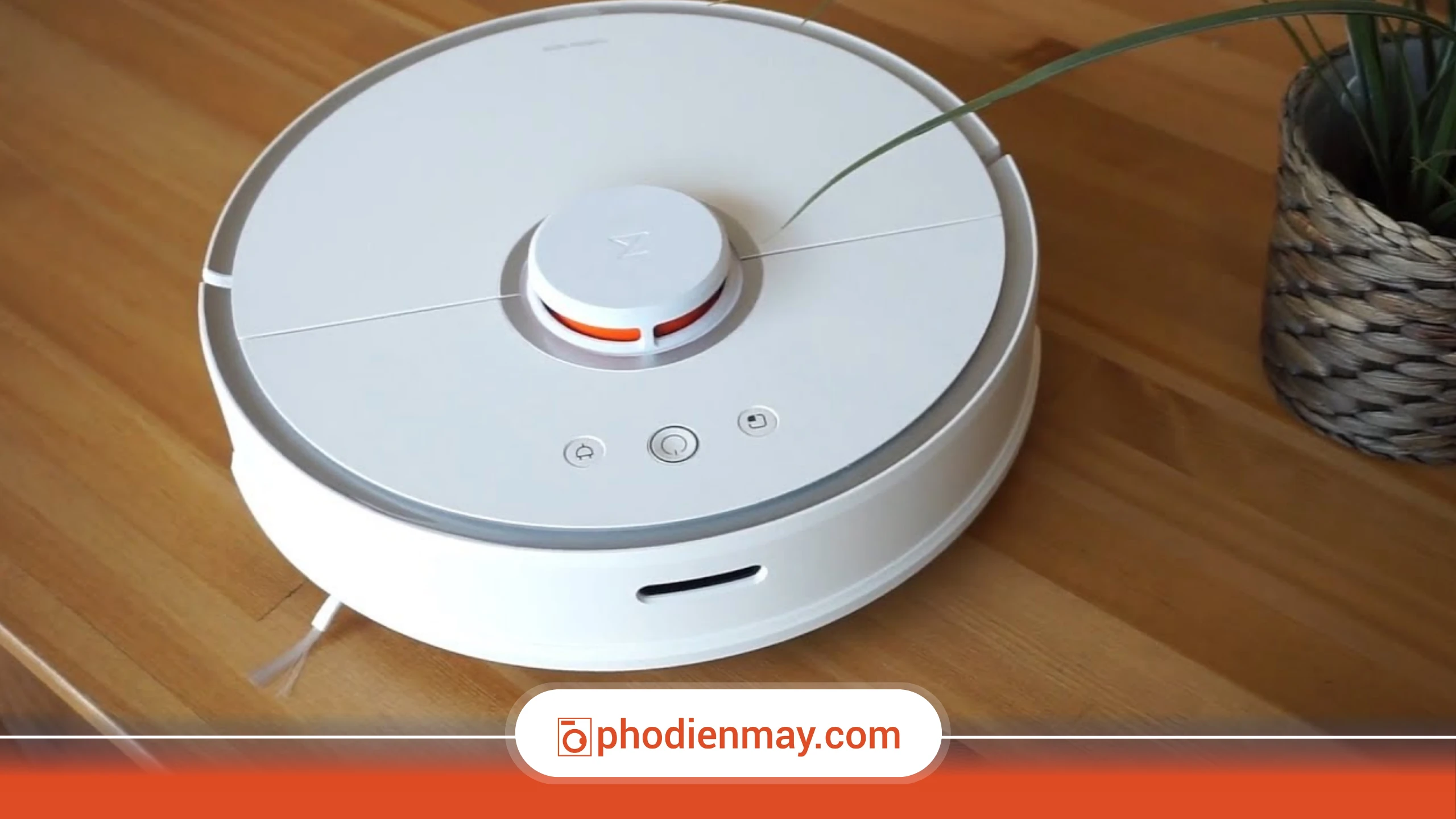 robot hút bụi không sạch, robot hút bụi có mùi khét, cách xử lý robot hút bụi, Phố Điện Máy
