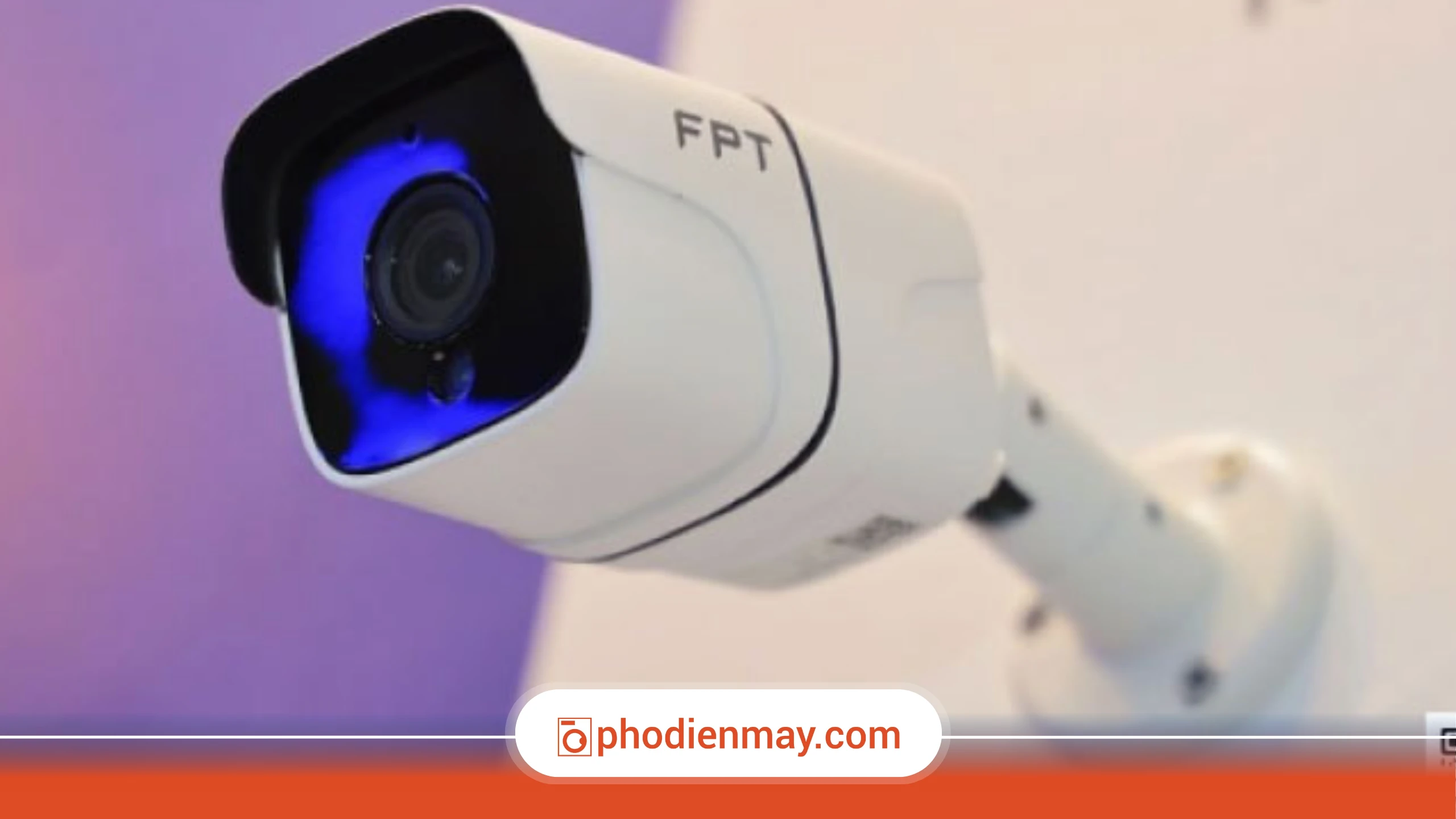 lắp camera khi sống một mình, camera an ninh cho người sống một mình, lợi ích camera gia đình, Phố Điện Máy
