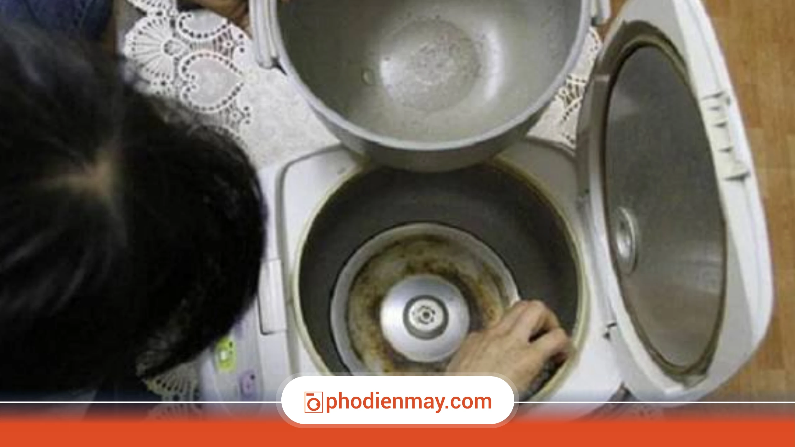 nồi cơm điện bị khét, nồi cơm có mùi lạ, kiểm tra lỗi nồi cơm điện, Phố Điện Máy