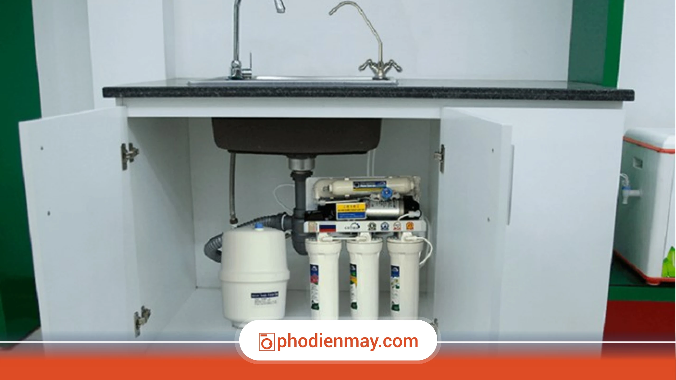 Máy lọc nước âm tủ là gì?