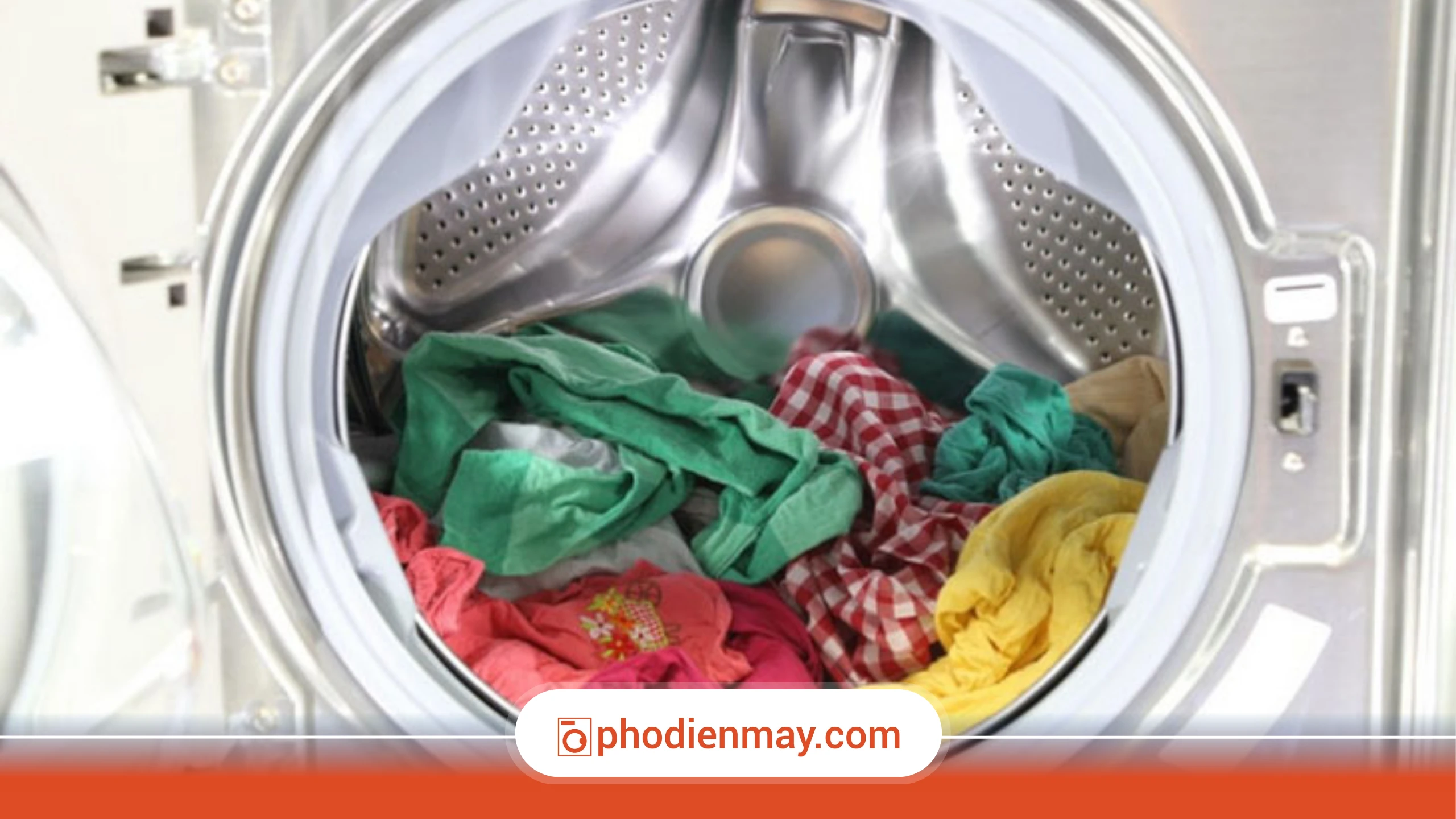 Máy giặt lồng ngang và lồng đứng ảnh hưởng gì đến quần áo