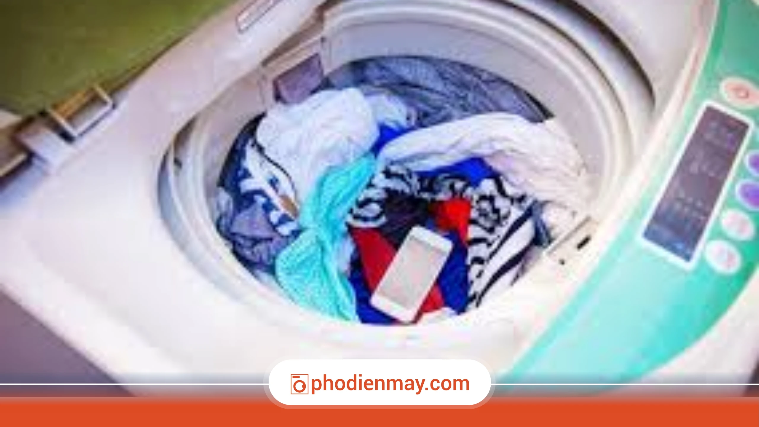 Đừng giặt những thứ này trong máy giặt – Đồ dính hóa chất hoặc dầu mỡ