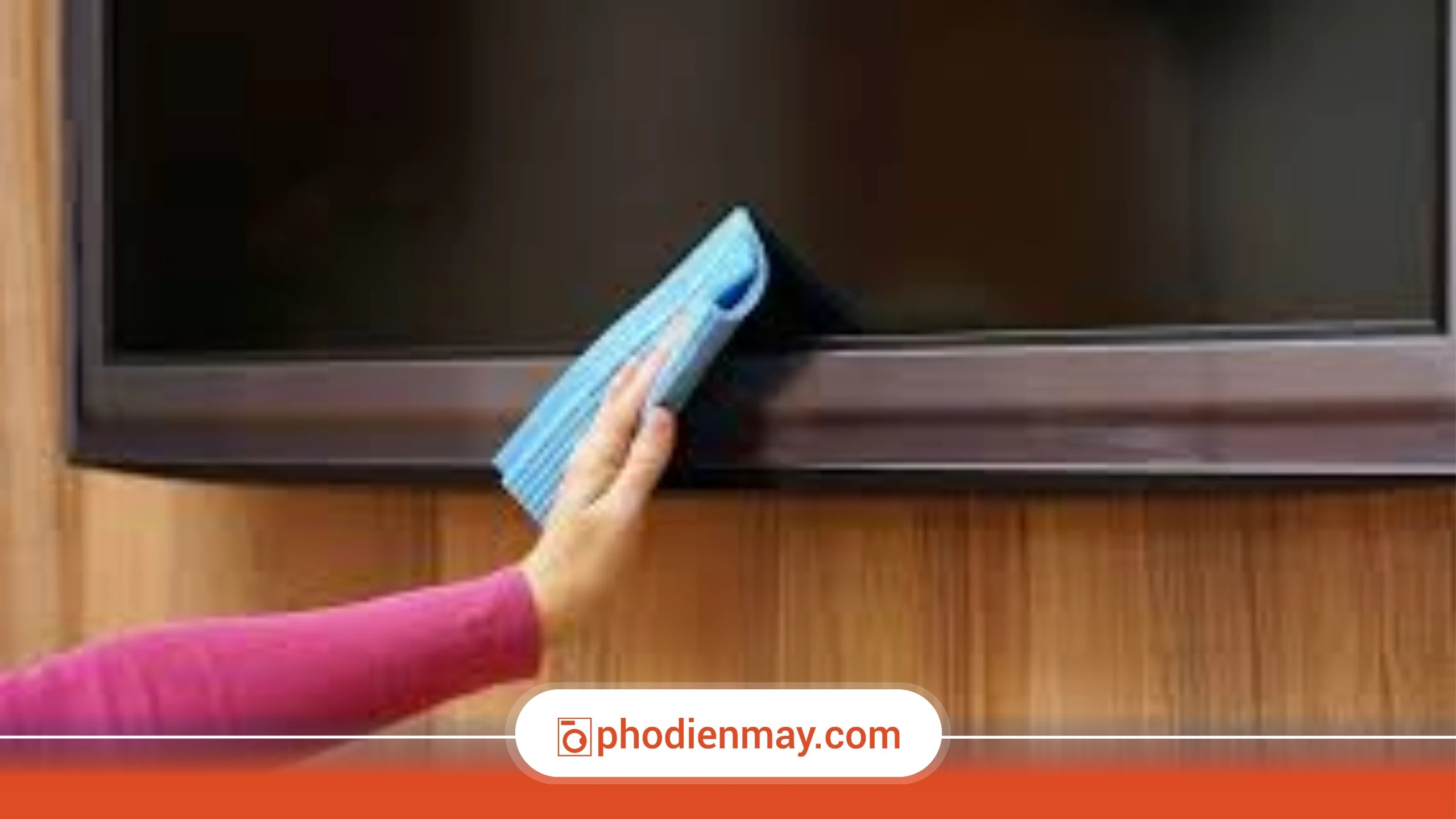 Cách bảo vệ tivi mùa hè hiệu quả