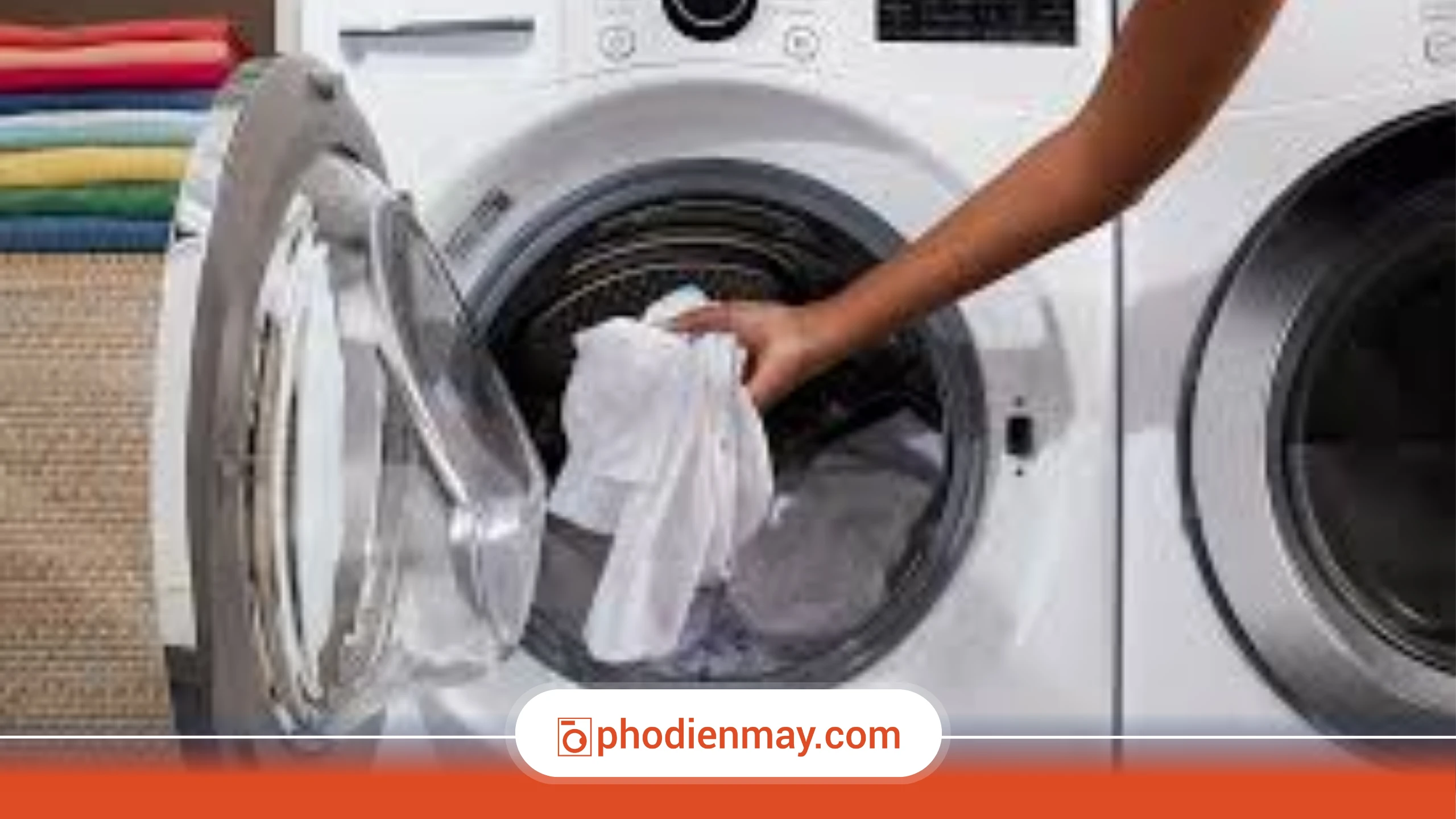 Vì sao quần áo trắng dễ bị ố vàng?