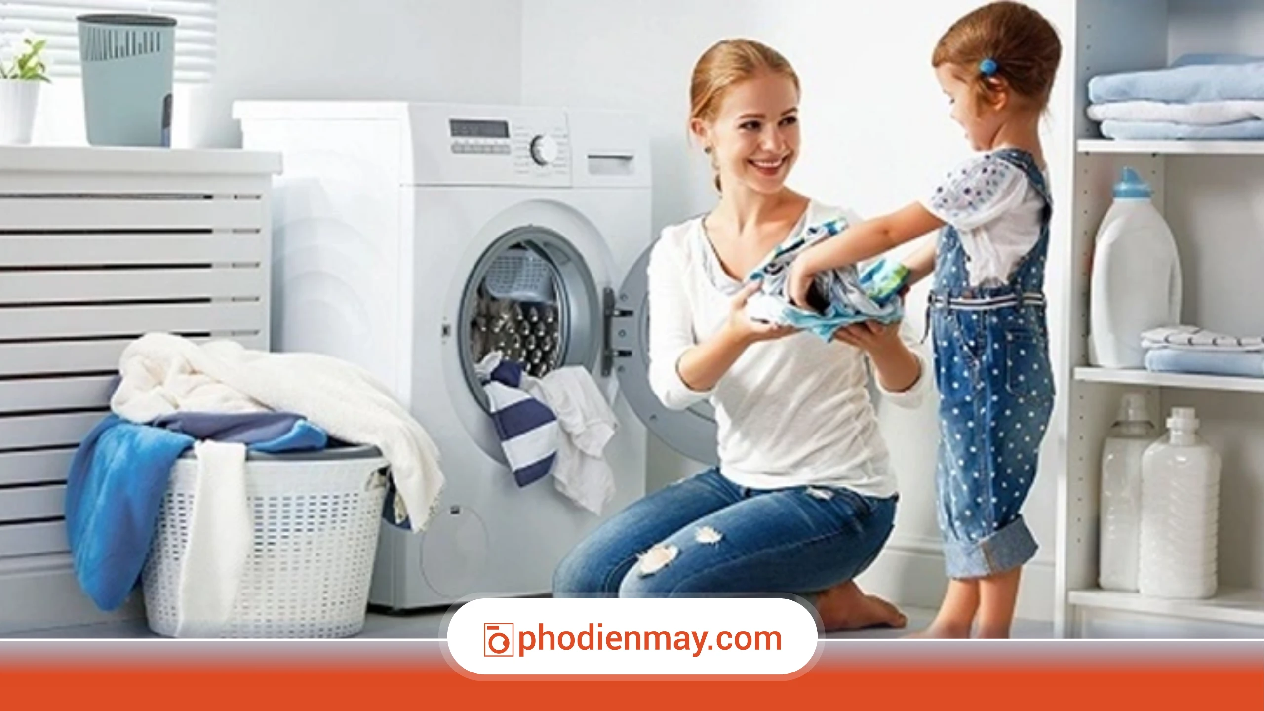 Có nên để quần áo qua đêm trong máy giặt? Sự thật bạn cần biết