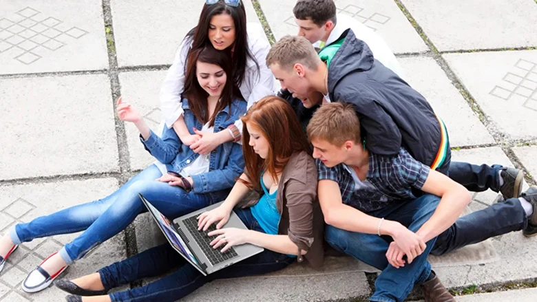 Laptop Acer Aspire Go 15 AG15-51P-3151 kết nối đa dạng