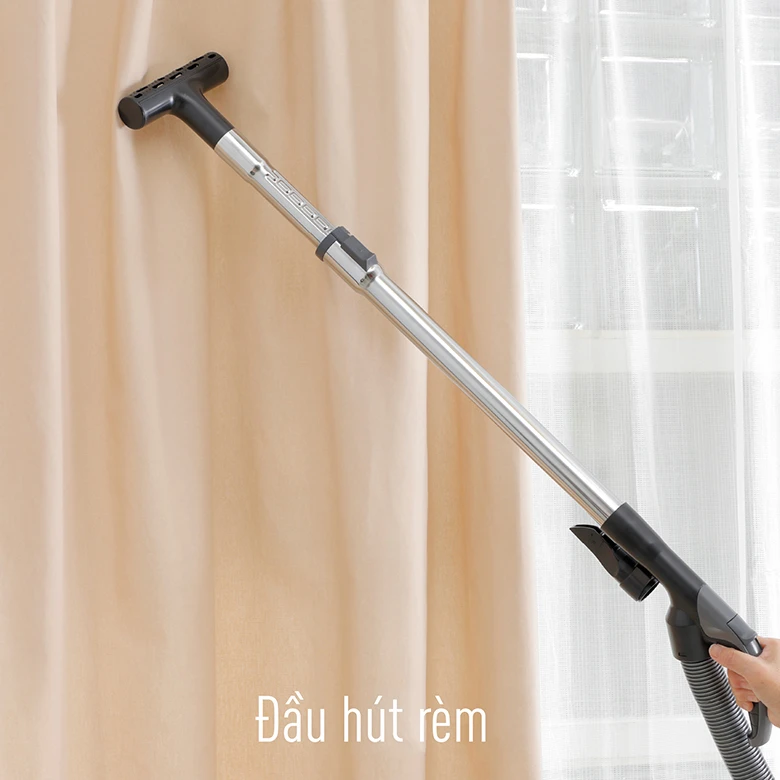 Máy hút bụi Panasonic MC-CL609HN49 đầu hút rèm