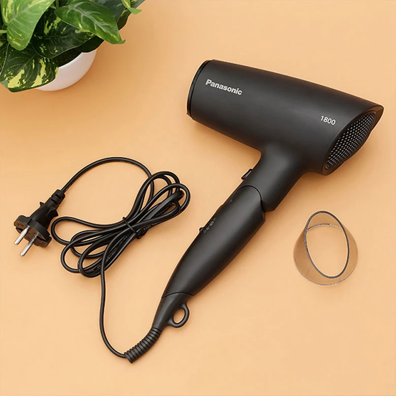 Máy sấy tóc Panasonic EH-ND37-K645 1800W - Bảo vệ tốt hơn cho da đầu & tóc